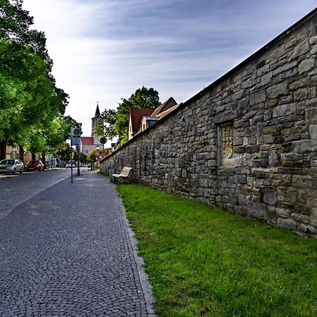 Otel Sl'otel Budget 3*