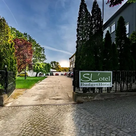 Sl'otel Budget