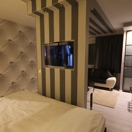 Sl'otel Budget