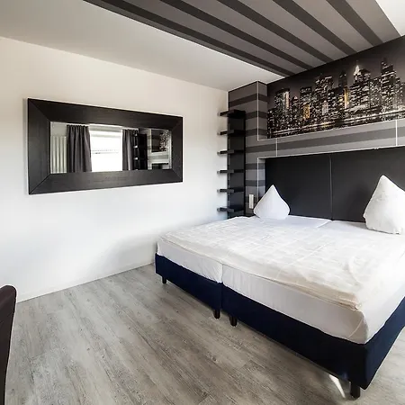 Sl'otel Budget Guest house