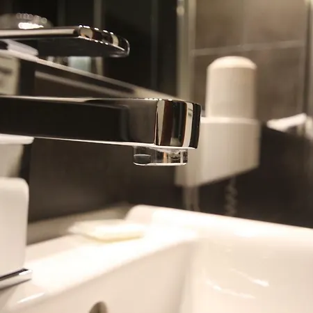 Sl'otel Budget 3*