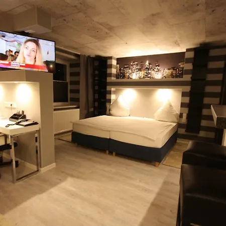 Sl'otel Budget 3*