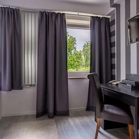 Guest house Sl'otel Budget 3*