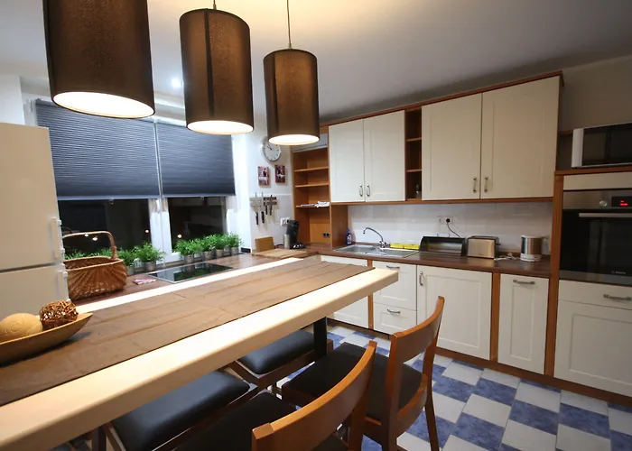 Sl'otel Budget Hotel