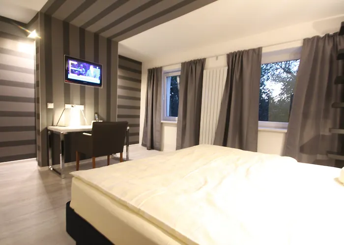 Sl'otel Budget Hotel 3*